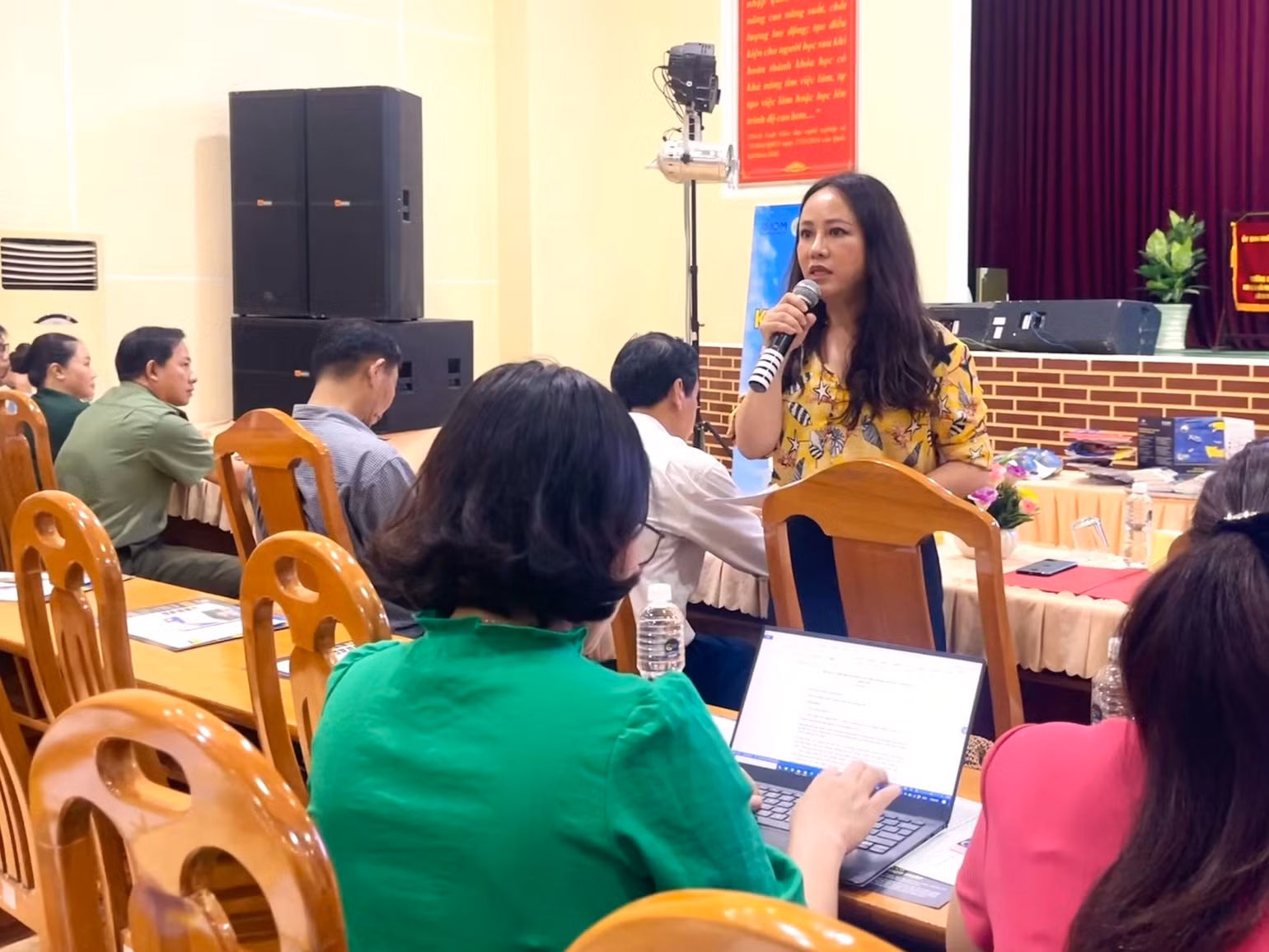 Đại diện Tổ chức di cư Quốc tế (IOM) tại Việt Nam thông tin về chính sách bảo vệ biên giới và công tác phòng, chống di cư trái phép của Chính phủ Australia. Đại diện Tổ chức di cư Quốc tế (IOM) tại Việt Nam thông tin về chính sách bảo vệ biên giới và công tác phòng, chống di cư trái phép của Chính phủ Australia.