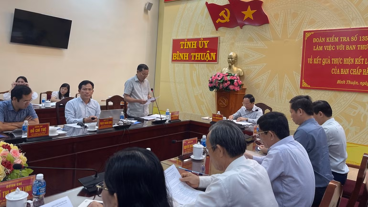 Đoàn kiểm tra thông tin nội dung làm việc.