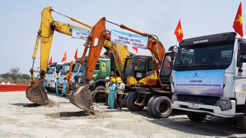Nhà máy sản xuất kính hoa siêu trắng Đạt Phương sẽ đưa vào hoạt động trong quý II/2027.