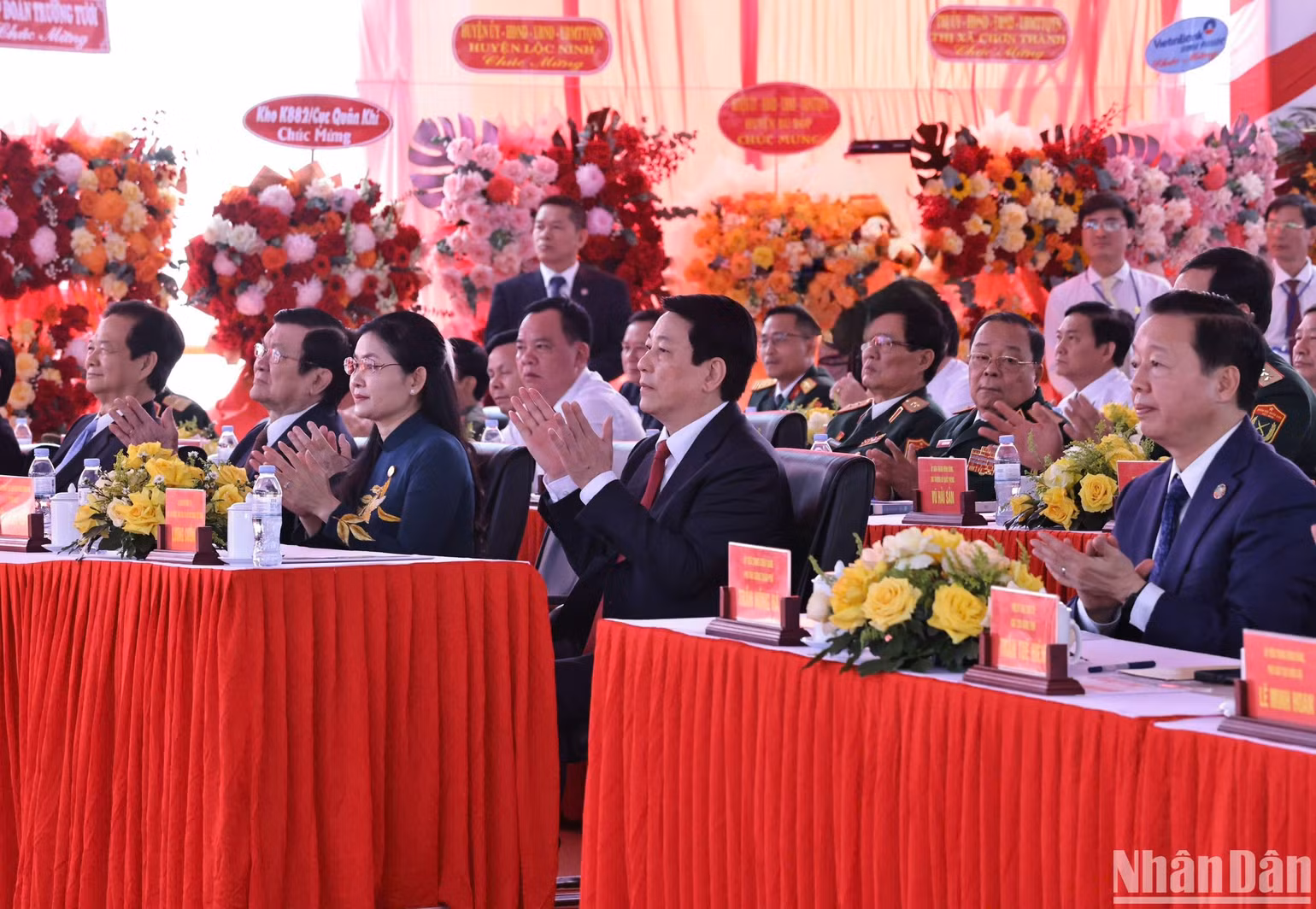 Chủ tịch nước Lương Cường cùng các đồng chí lãnh đạo, nguyên lãnh đạo Đảng, Nhà nước dự Lễ kỷ niệm.