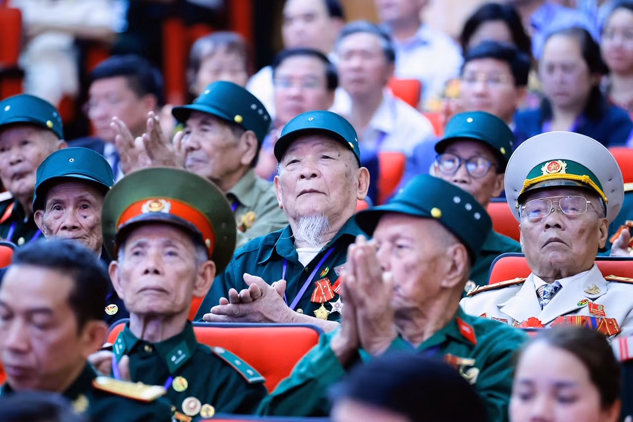 Các cựu chiến binh Chiến dịch Điện Biên Phủ tại sự kiện.