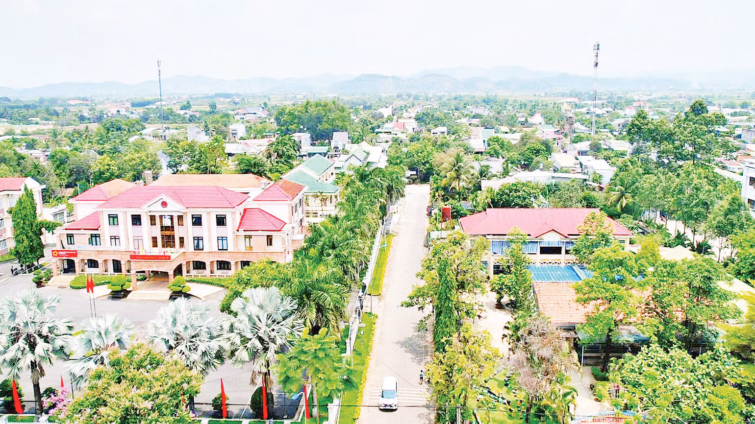 Một góc trung tâm huyện Đạ Tẻh, tỉnh Lâm Đồng hiện nay. Một góc trung tâm huyện Đạ Tẻh, tỉnh Lâm Đồng hiện nay.