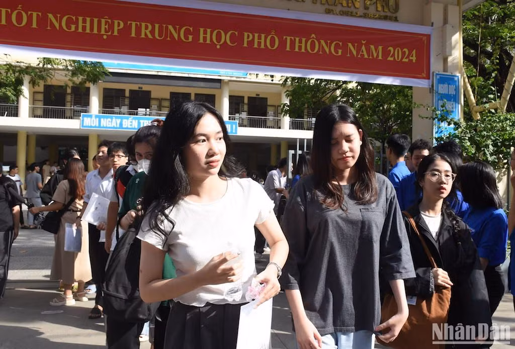 Tại Đà Nẵng, có 11.378 thí sinh dự thi môn Tiếng Anh. (Ảnh: ANH ĐÀO) Tại Đà Nẵng, có 11.378 thí sinh dự thi môn Tiếng Anh. (Ảnh: ANH ĐÀO)