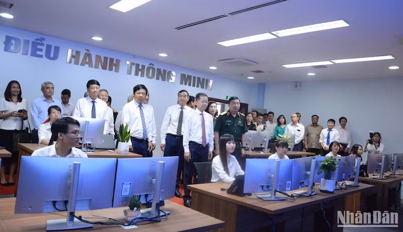 Trung tâm giám sát, điều hành thông minh thành phố Đà Nẵng là yếu tố then chốt trong xây dựng thành phố thông minh. Trung tâm giám sát, điều hành thông minh thành phố Đà Nẵng là yếu tố then chốt trong xây dựng thành phố thông minh.