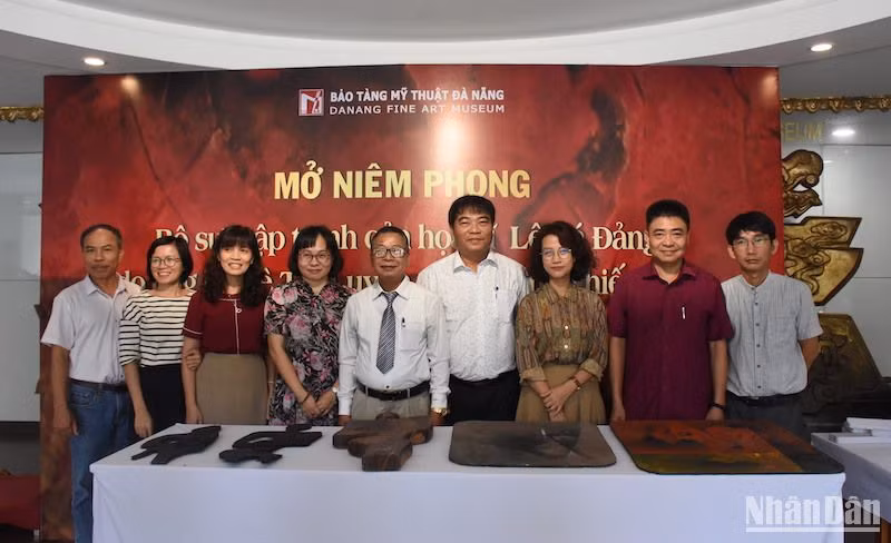 Toàn bộ 253 hiện vật này của hoạ sĩ Lê Bá Đảng sẽ được Bảo tàng Đà Nẵng hoàn tất hồ sơ hiện vật, tổ chức trưng bày, triển lãm trong thời gian sớm nhất. (Ảnh: ANH ĐÀO) Toàn bộ 253 hiện vật này của hoạ sĩ Lê Bá Đảng sẽ được Bảo tàng Đà Nẵng hoàn tất hồ sơ hiện vật, tổ chức trưng bày, triển lãm trong thời gian sớm nhất. (Ảnh: ANH ĐÀO)