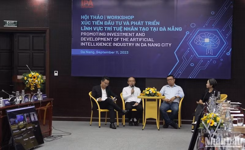Đại diện các doanh nghiệp đề xuất, hiến kế về đào tạo nguồn nhân lực trí tuệ nhân tạo tại Đà Nẵng. (Ảnh: ANH ĐÀO) Đại diện các doanh nghiệp đề xuất, hiến kế về đào tạo nguồn nhân lực trí tuệ nhân tạo tại Đà Nẵng. (Ảnh: ANH ĐÀO)