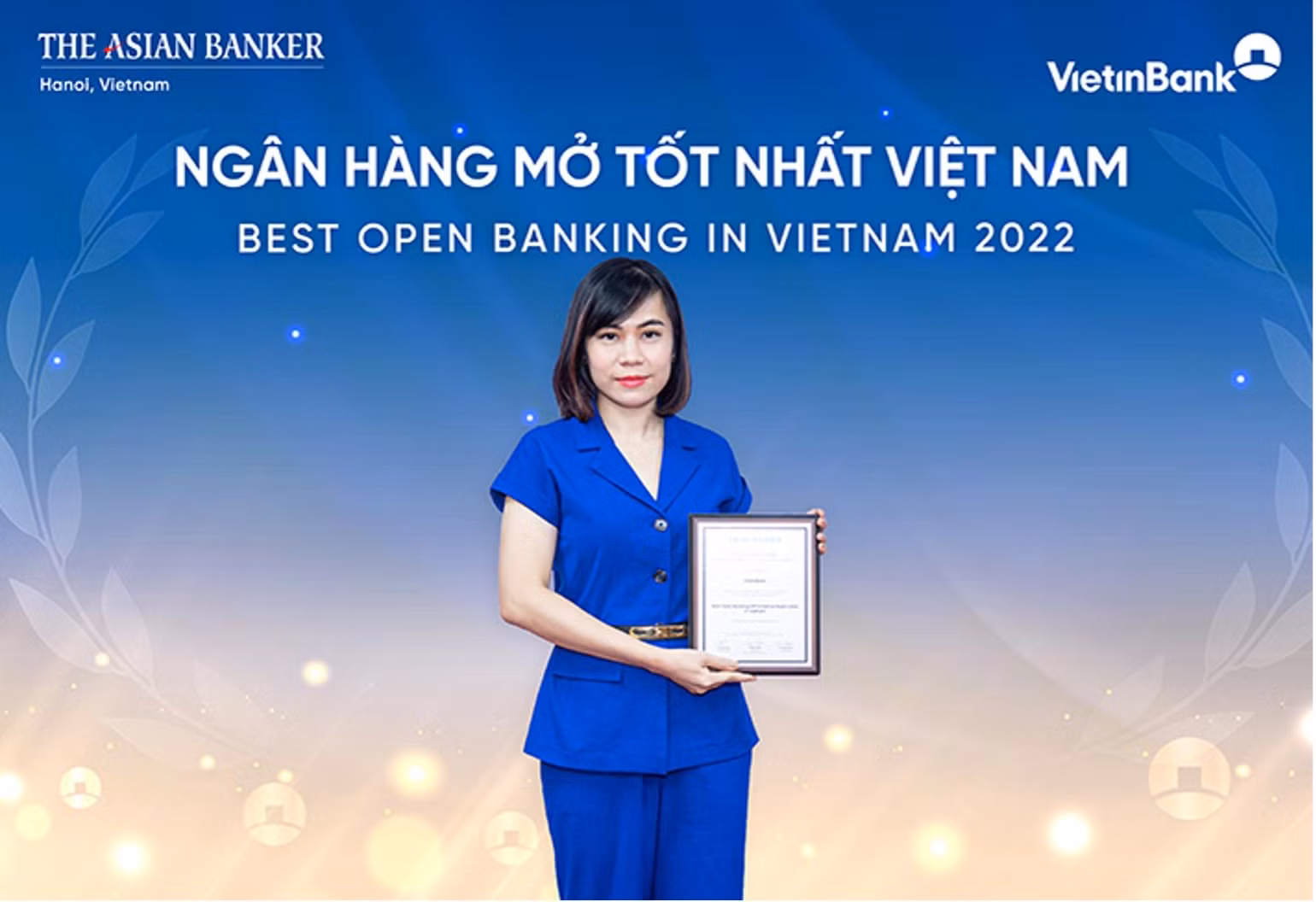 Bà Lê Việt Nga, Trưởng Phòng Thúc đẩy kinh doanh, Trung tâm Phát triển Giải pháp tài chính khách hàng, Khối khách hàng doanh nghiệp đại diện VietinBank nhận giải “Ngân hàng mở tốt nhất Việt Nam”. Bà Lê Việt Nga, Trưởng Phòng Thúc đẩy kinh doanh, Trung tâm Phát triển Giải pháp tài chính khách hàng, Khối khách hàng doanh nghiệp đại diện VietinBank nhận giải “Ngân hàng mở tốt nhất Việt Nam”.