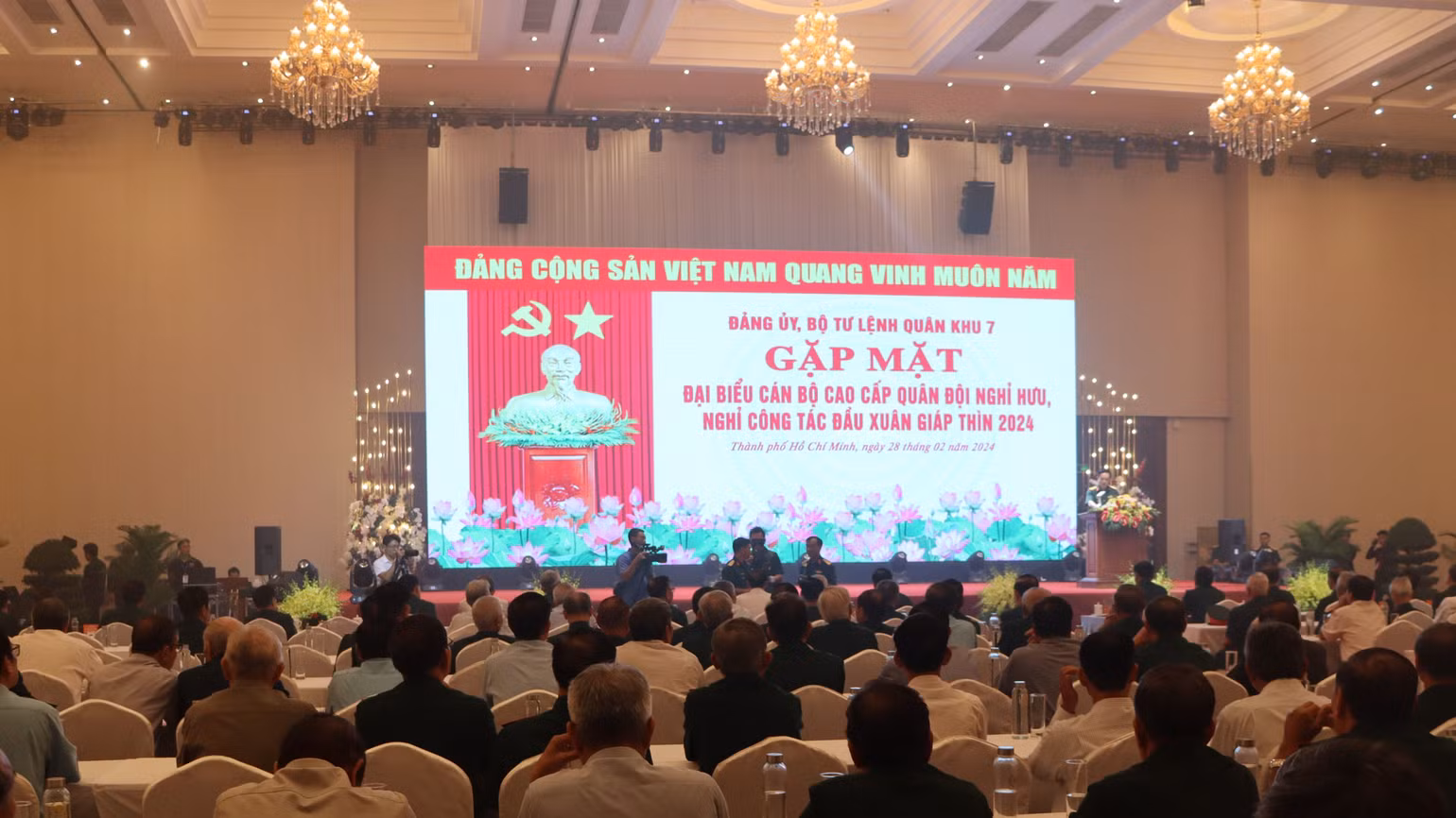 Quang cảnh buổi gặp mặt.