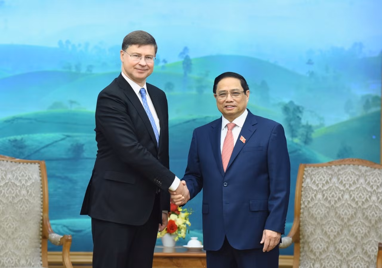 Thủ tướng Phạm Minh Chính đón Phó Chủ tịch Ủy ban châu Âu (EU) kiêm Cao ủy thương mại EU Valdis Dombrovski.