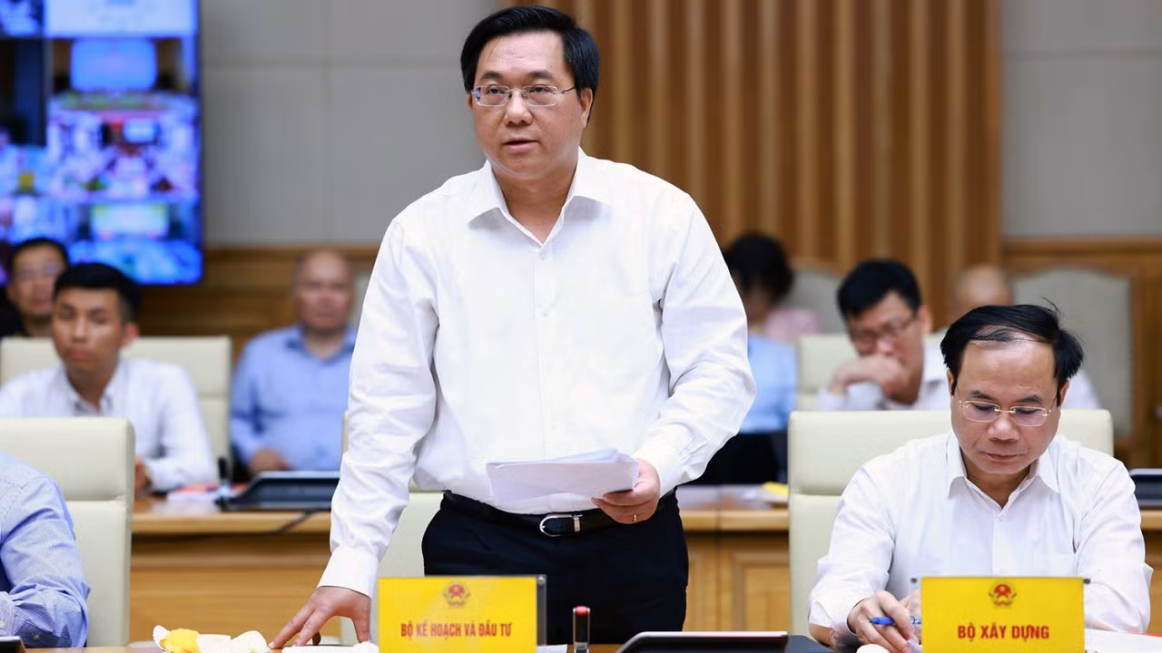 Thứ trưởng Kế hoạch và Đầu tư Trần Duy Đông phát biểu tại Hội nghị.