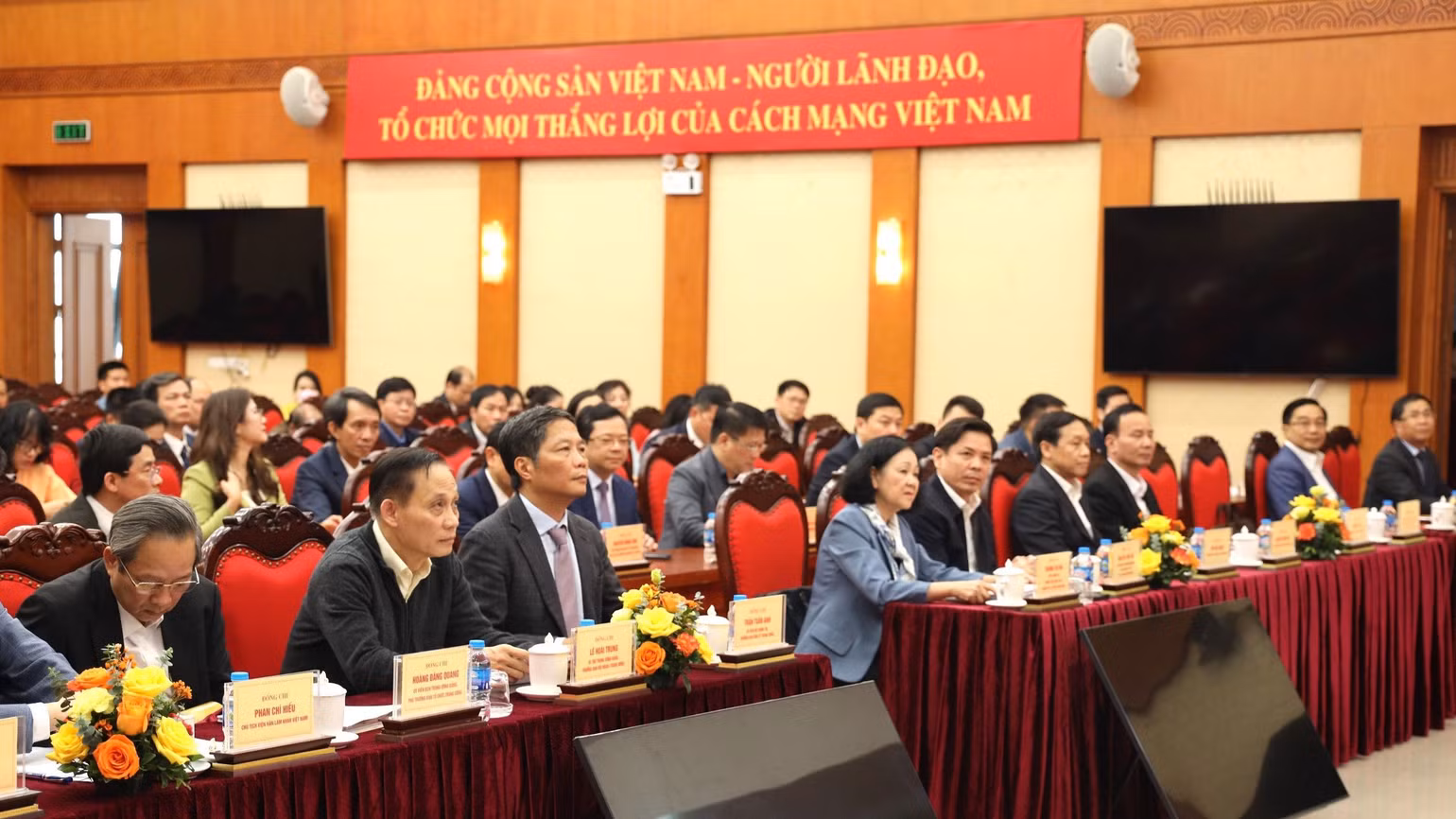 Quang cảnh Hội nghị.