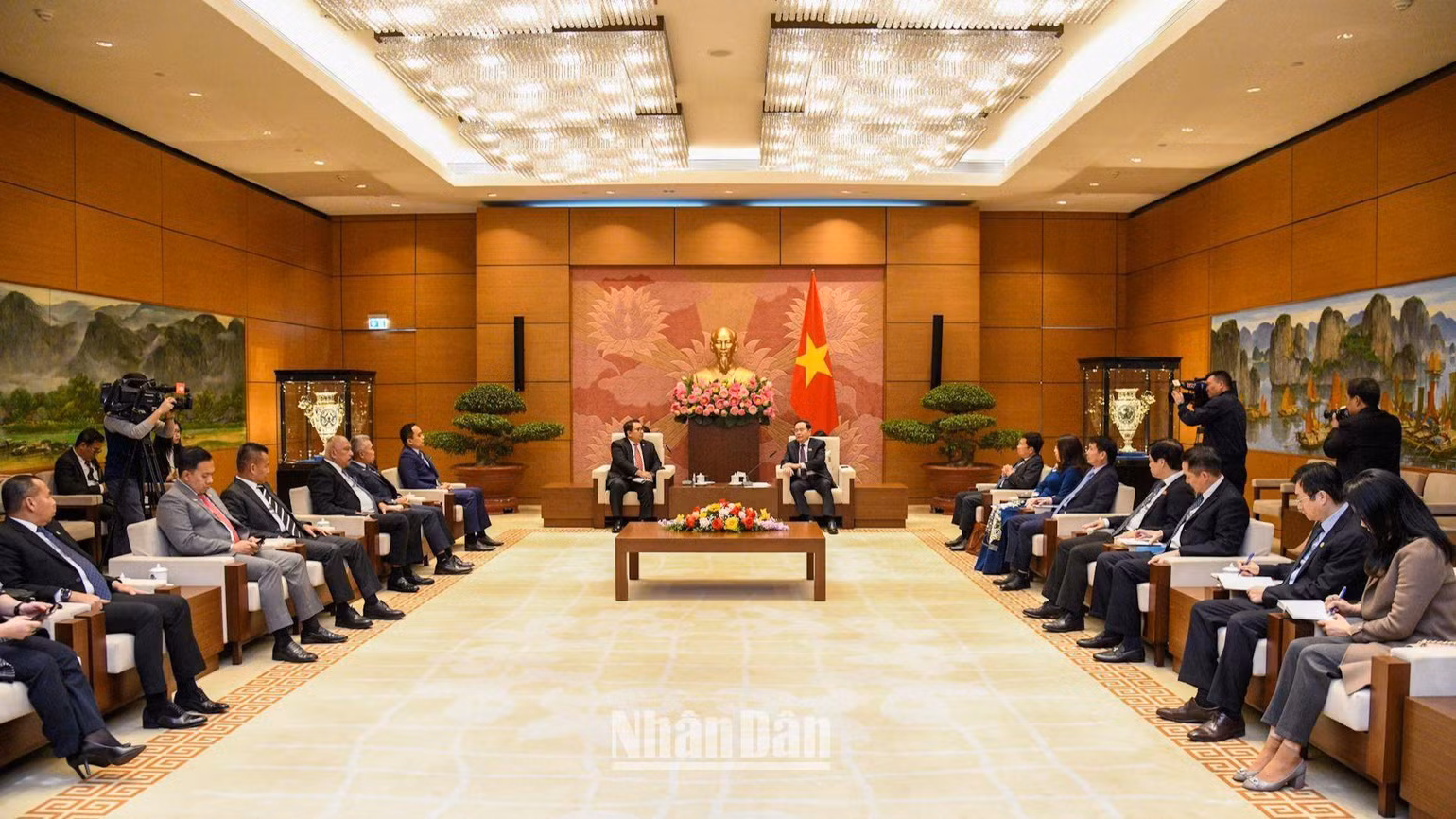 Quang cảnh buổi tiếp Đoàn Ủy ban Hợp tác Liên nghị viện, Hạ viện Indonesia tại Nhà Quốc hội. (Ảnh: DUY LINH)