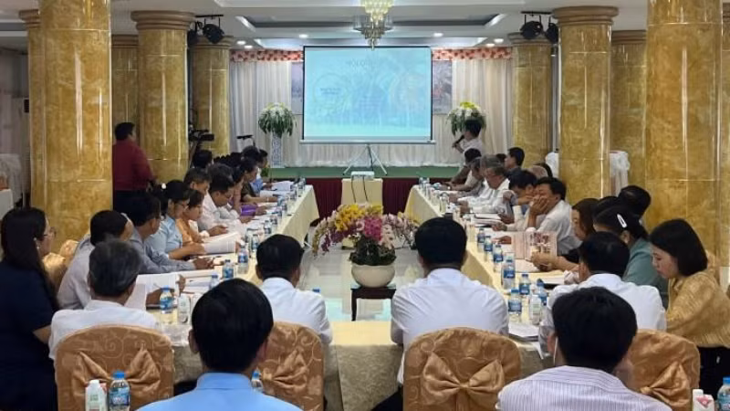 Đại biểu tham dự Hội thảo phát triển dừa bền vững Việt Nam đến năm 2030.