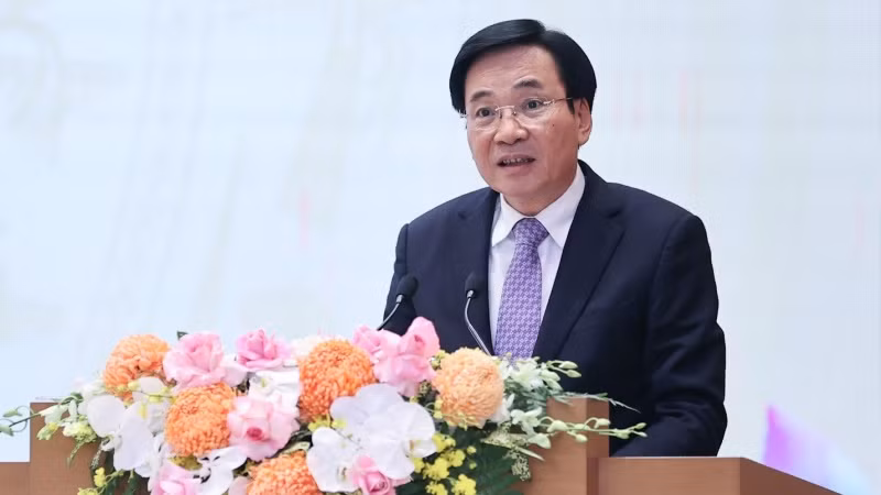 Bộ trưởng, Chủ nhiệm Văn phòng Chính phủ Trần Văn Sơn phát biểu tại Hội nghị.