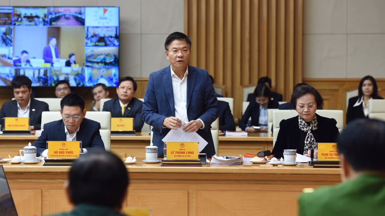Bộ trưởng Tư pháp Lê Thành Long phát biểu.