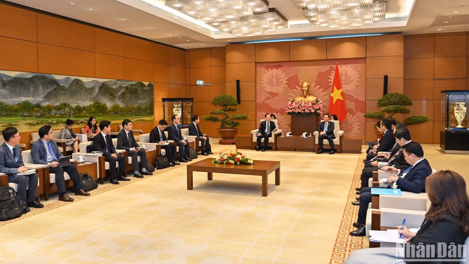 Quang cảnh buổi tiếp tại Nhà Quốc hội. (Ảnh: Duy Linh) Quang cảnh buổi tiếp tại Nhà Quốc hội. (Ảnh: Duy Linh)