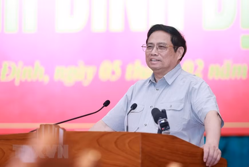 Thủ tướng Phạm Minh Chính phát biểu kết luận buổi làm việc với Ban Thường vụ Tỉnh ủy Bình Định. (Ảnh: Dương Giang/TTXVN)