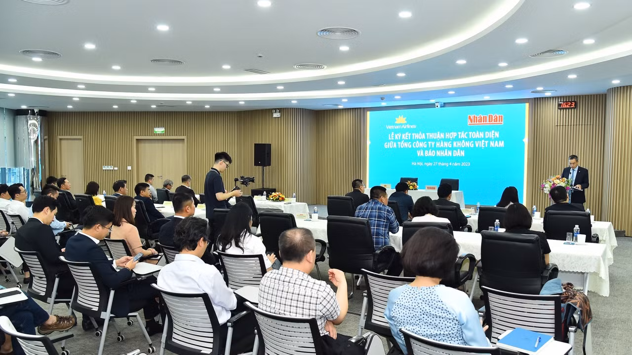 Quang cảnh buổi Lễ ký kết giữa 2 cơ quan tại Trụ sở Tổng Công ty Hàng không Việt Nam.