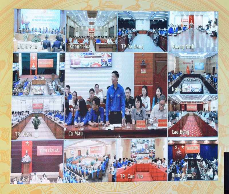 Buổi đối thoại diễn ra dưới hình thức trực tiếp và trực tuyến.
