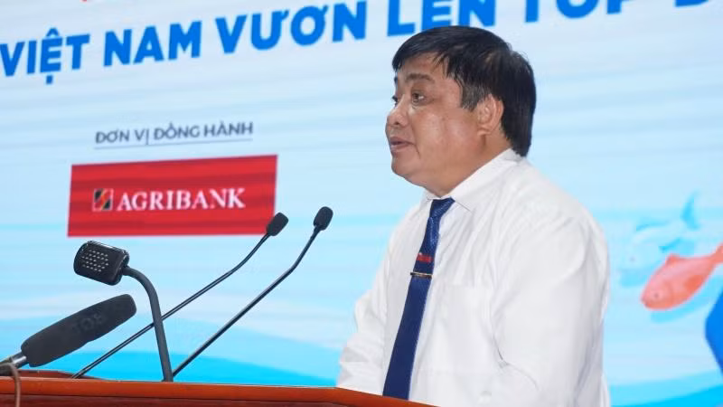 Tổng Biên tập Báo Tuổi Trẻ Lê Thế Chữ cho rằng: "truyền thông đóng vai trò quan trọng trong phát triển thủy sản Việt Nam". Tổng Biên tập Báo Tuổi Trẻ Lê Thế Chữ cho rằng: "truyền thông đóng vai trò quan trọng trong phát triển thủy sản Việt Nam".