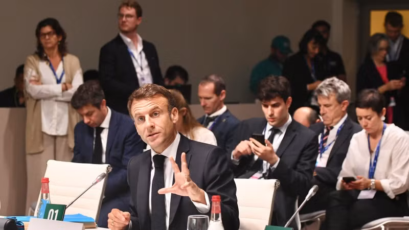 Tổng thống Pháp Emmanuel Macron phát biểu.