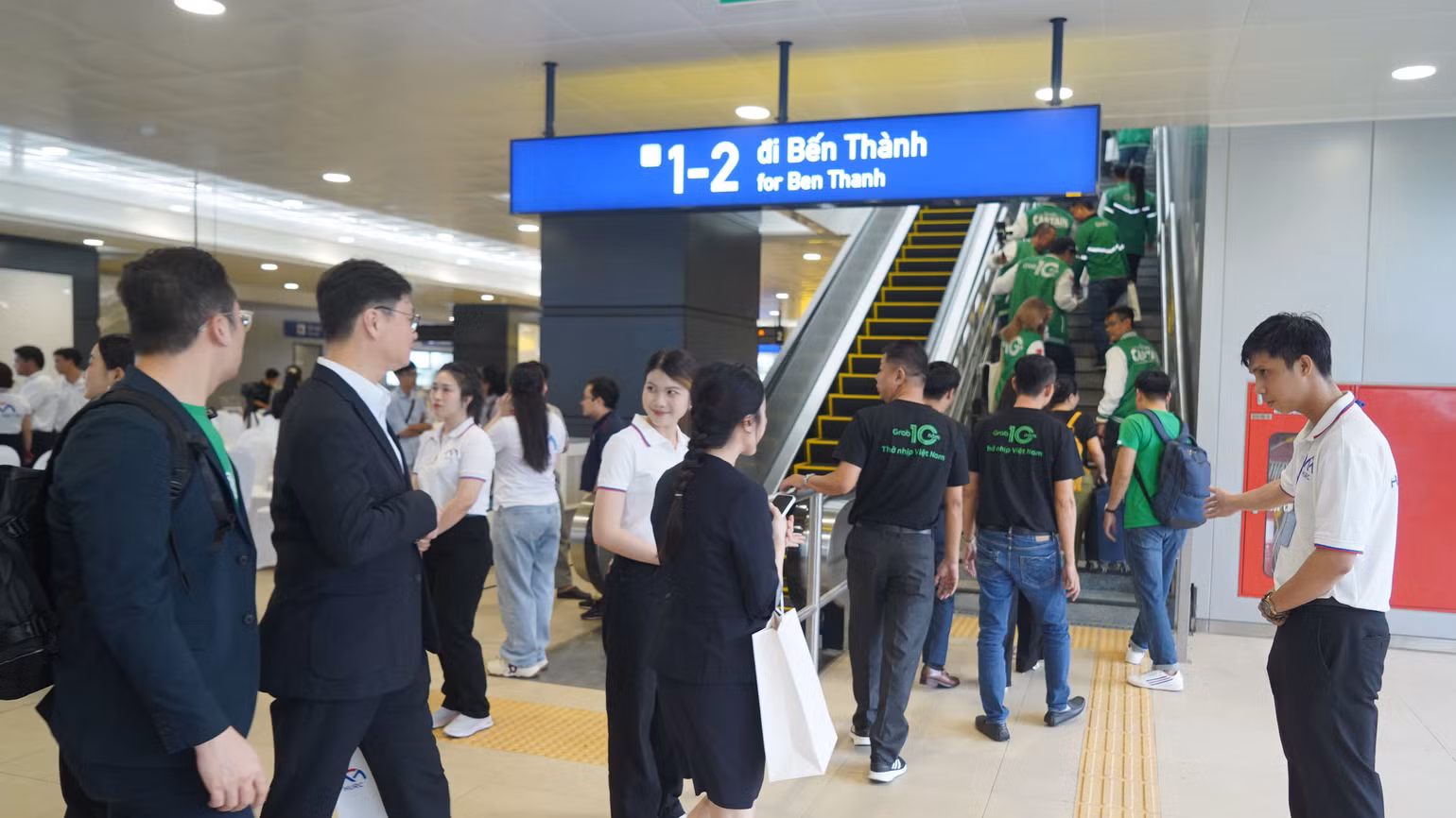 Hai đơn vị cùng trải nghiệm sau lễ ký kết hợp tác. Hai đơn vị cùng trải nghiệm sau lễ ký kết hợp tác.