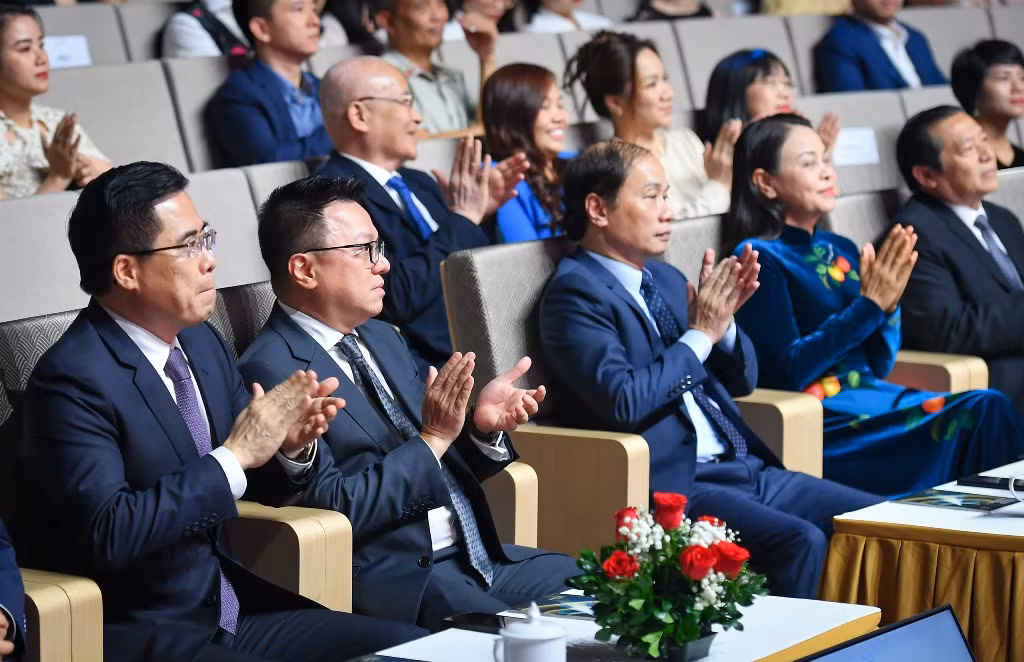 Các đại biểu tham dự Giải thưởng Hành động vì Cộng đồng của Báo Nhân Dân. Các đại biểu tham dự Giải thưởng Hành động vì Cộng đồng của Báo Nhân Dân.