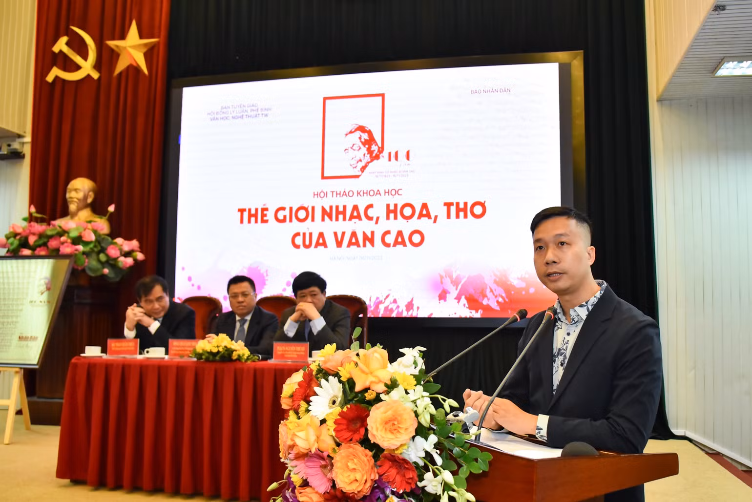 Nhà văn trẻ, nhà nghiên cứu Nguyễn Trương Quý phát biểu.