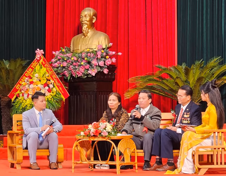 Thanh Hóa biểu dương, tôn vinh điển hình tiên tiến vùng dân tộc thiểu số, miền núi ảnh 2 Thanh Hóa biểu dương, tôn vinh điển hình tiên tiến vùng dân tộc thiểu số, miền núi ảnh 2