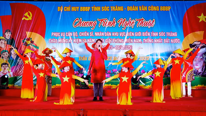 Một số tiết mục đặc sắc tại chương trình.