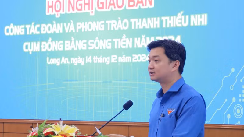 Bí thư Ban Chấp hành Trung ương Đoàn, Chủ tịch Hội Sinh viên Việt Nam Nguyễn Minh Triết phát biểu.