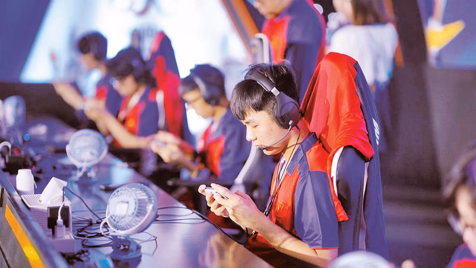 Tiềm năng phát triển eSports tại Việt Nam là rất lớn. Ảnh | MNG Tiềm năng phát triển eSports tại Việt Nam là rất lớn. Ảnh | MNG