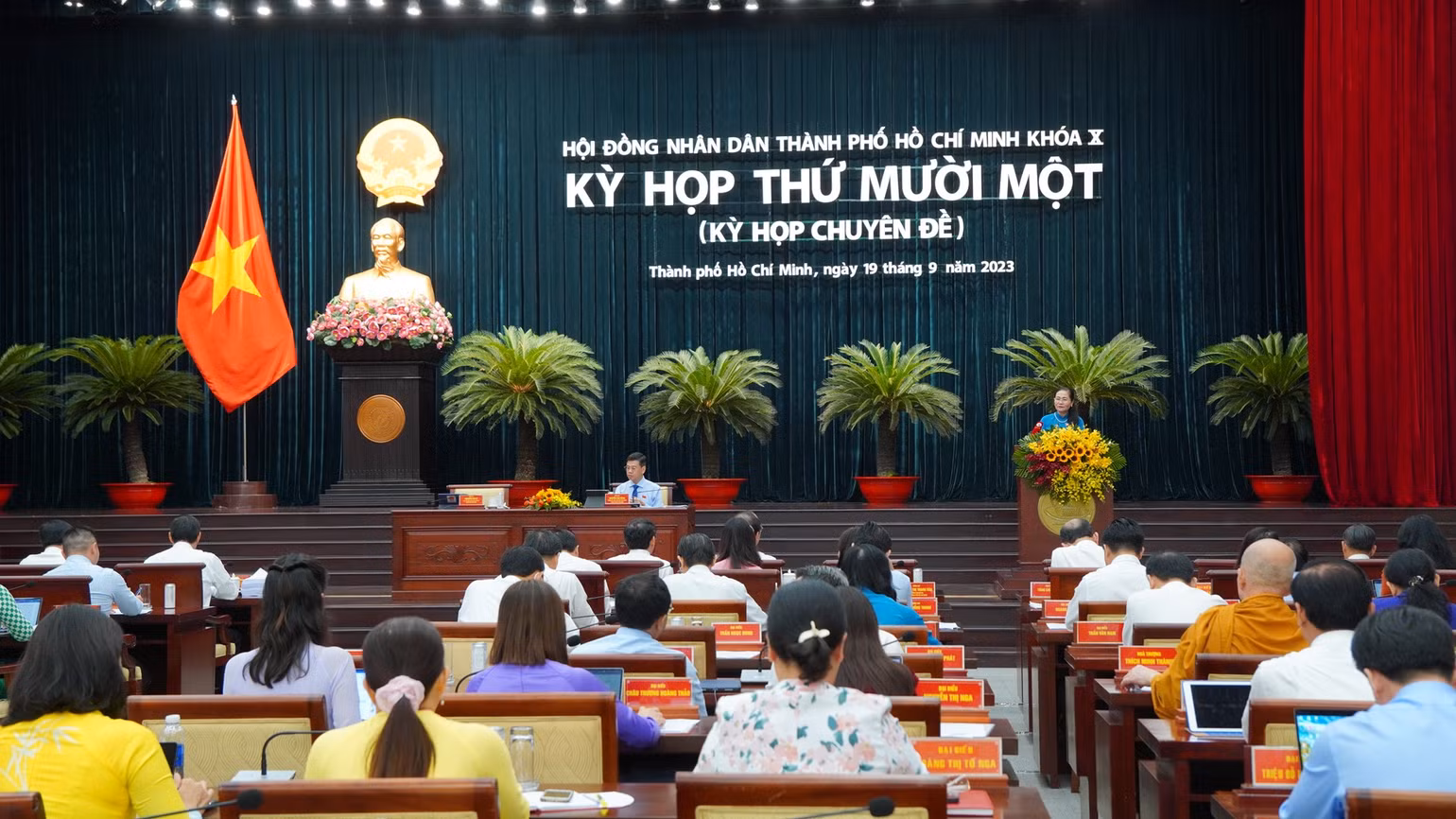 Kỳ họp chuyên đề Hội đồng nhân dân Thành phố Hồ Chí Minh sáng 19/9. Kỳ họp chuyên đề Hội đồng nhân dân Thành phố Hồ Chí Minh sáng 19/9.