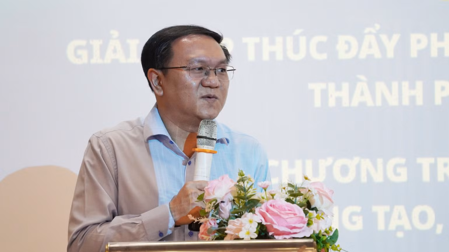 Ông Lâm Đình Thắng, Giám đốc Sở Khoa học và Công nghệ Thành phố Hồ Chí Minh, phát biểu tại hội thảo. Ông Lâm Đình Thắng, Giám đốc Sở Khoa học và Công nghệ Thành phố Hồ Chí Minh, phát biểu tại hội thảo.