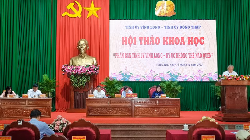 Chủ toạ Hội thảo khoa học “Phân ban Tỉnh ủy Vĩnh Long - Ký ức không thể nào quên”.