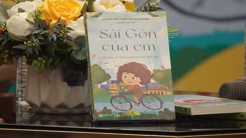 Bìa cuốn sách "Sài Gòn của em". Bìa cuốn sách "Sài Gòn của em".