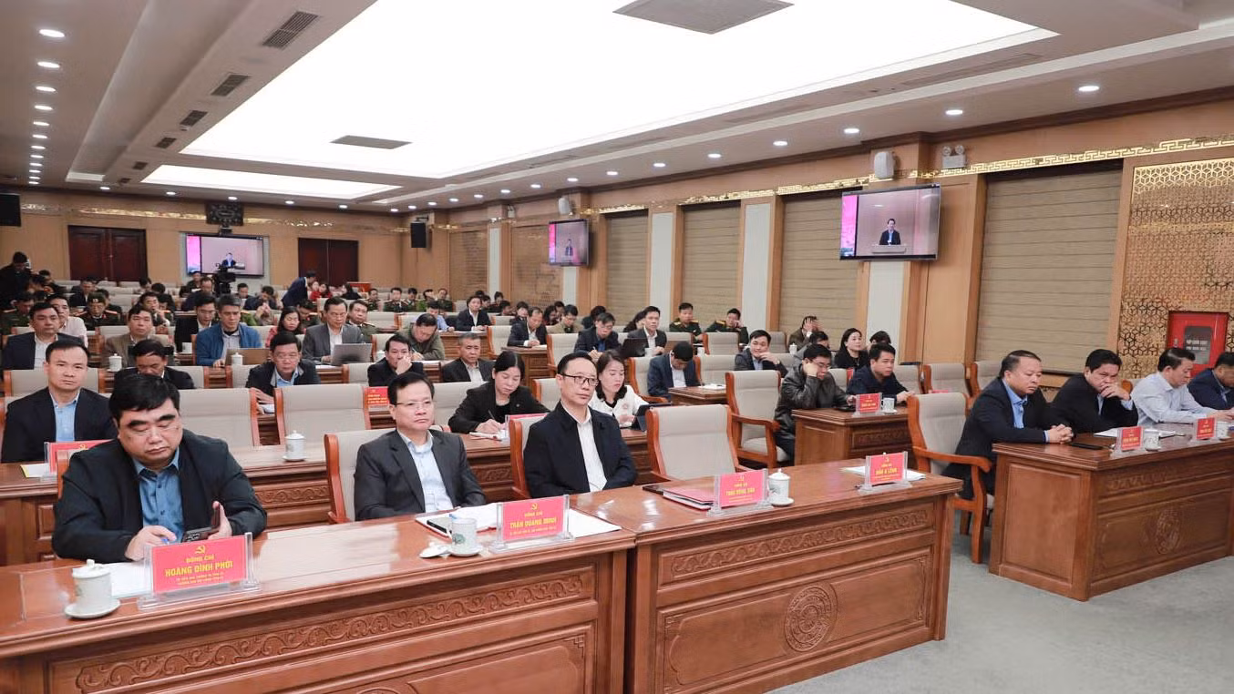 Các đại biểu dự hội nghị. Các đại biểu dự hội nghị.