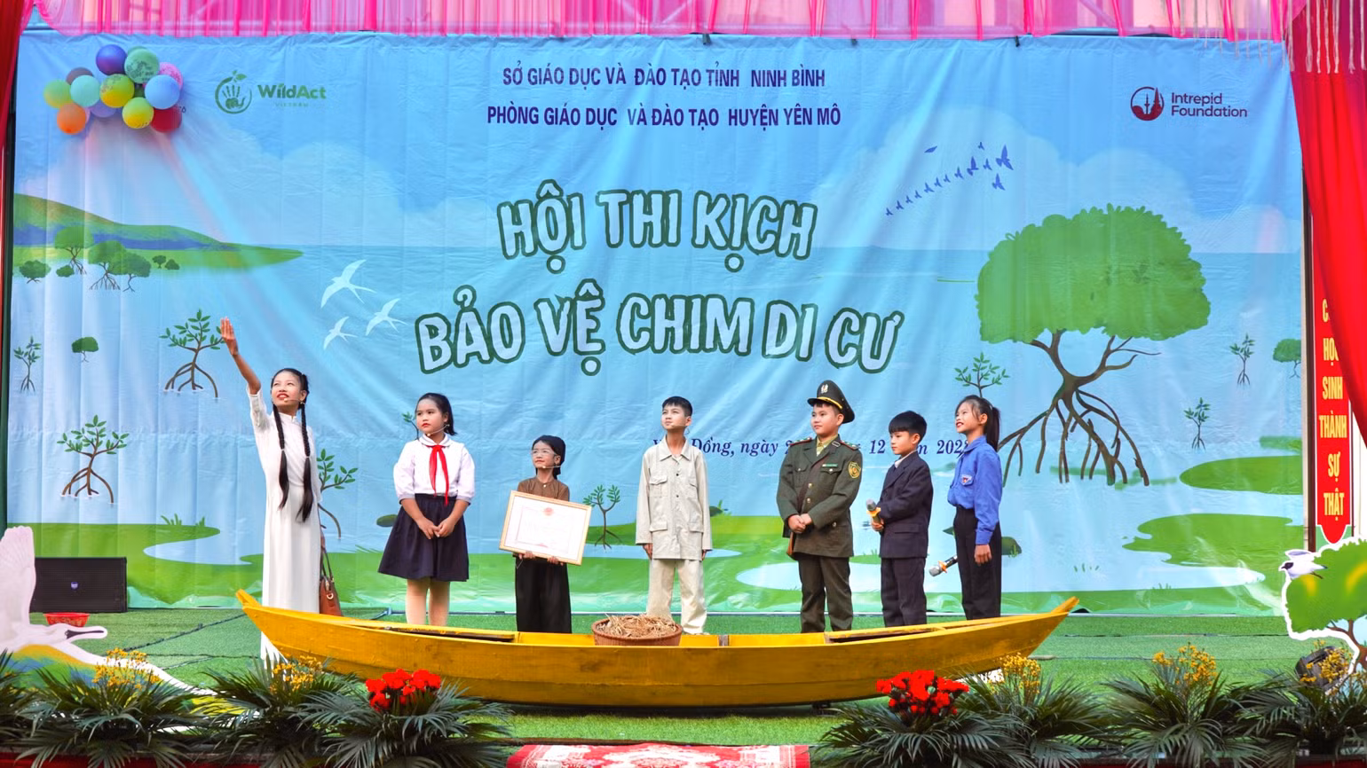 Phần thi “Cánh chim quê hương” đầy cảm xúc của các em học sinh Trường tiểu học Yên Đồng