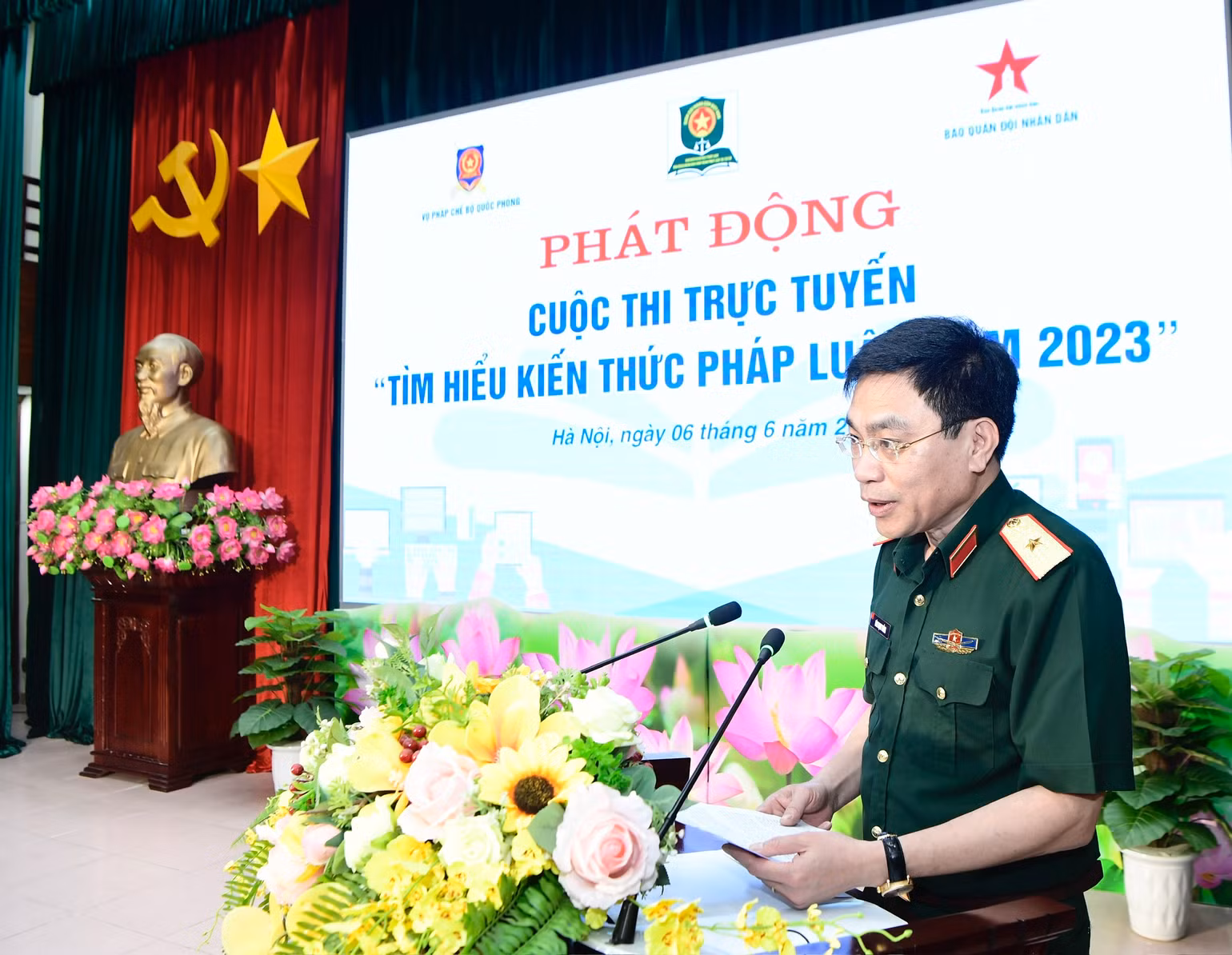 Thiếu tướng Hàn Mạnh Thắng phát biểu tại lễ phát động.