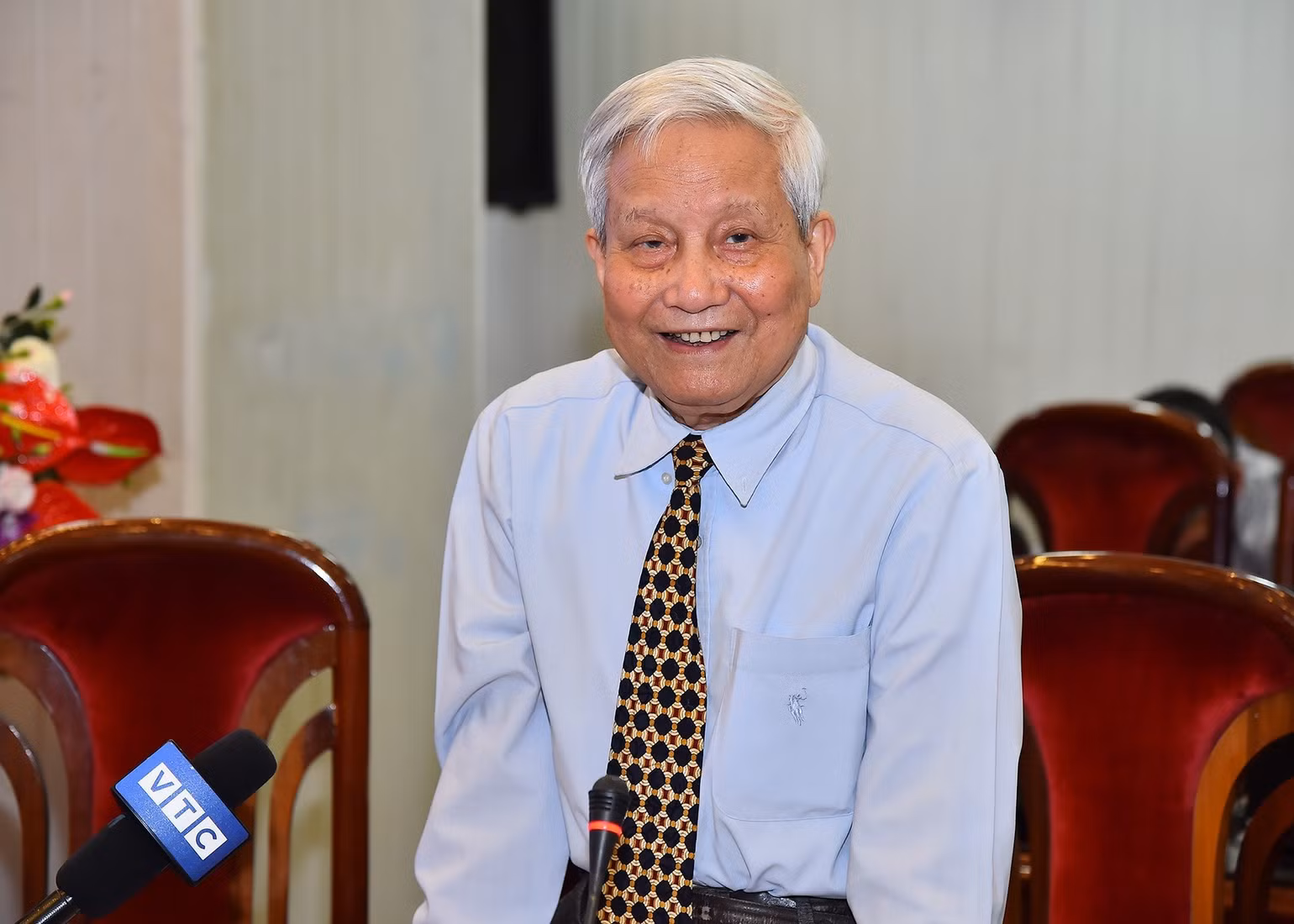 Nhà báo lão thành Hà Đăng chia sẻ những kỷ niệm về Tổng Bí thư Nguyễn Văn Linh tại Tọa đàm do Báo Nhân Dân tổ chức chiều 24/4/2023. Nhà báo lão thành Hà Đăng chia sẻ những kỷ niệm về Tổng Bí thư Nguyễn Văn Linh tại Tọa đàm do Báo Nhân Dân tổ chức chiều 24/4/2023.