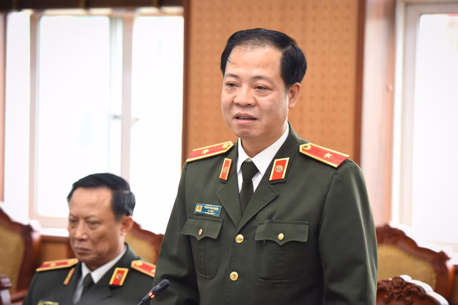 Thiếu tướng Trần Hải Quân, Tư lệnh Bộ Tư lệnh Cảnh vệ bày tỏ niềm vui mừng, xúc động khi được đón đoàn công tác của Báo Nhân Dân sang chúc mừng nhân dịp kỷ niệm 70 năm Ngày thành lập lực lượng Cảnh vệ Công an nhân dân. (Ảnh: Thành Đạt) Thiếu tướng Trần Hải Quân, Tư lệnh Bộ Tư lệnh Cảnh vệ bày tỏ niềm vui mừng, xúc động khi được đón đoàn công tác của Báo Nhân Dân sang chúc mừng nhân dịp kỷ niệm 70 năm Ngày thành lập lực lượng Cảnh vệ Công an nhân dân. (Ảnh: Thành Đạt)