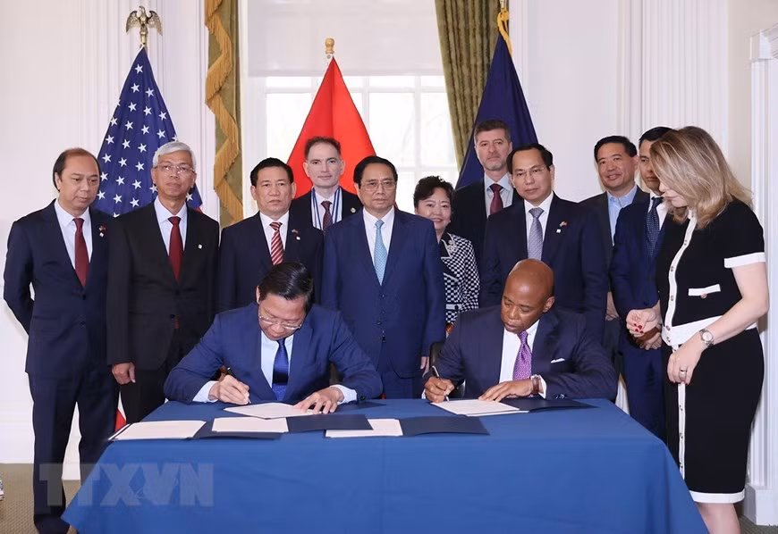 [Ảnh] Thủ tướng Phạm Minh Chính gặp Thị trưởng New York Eric Adams ảnh 5