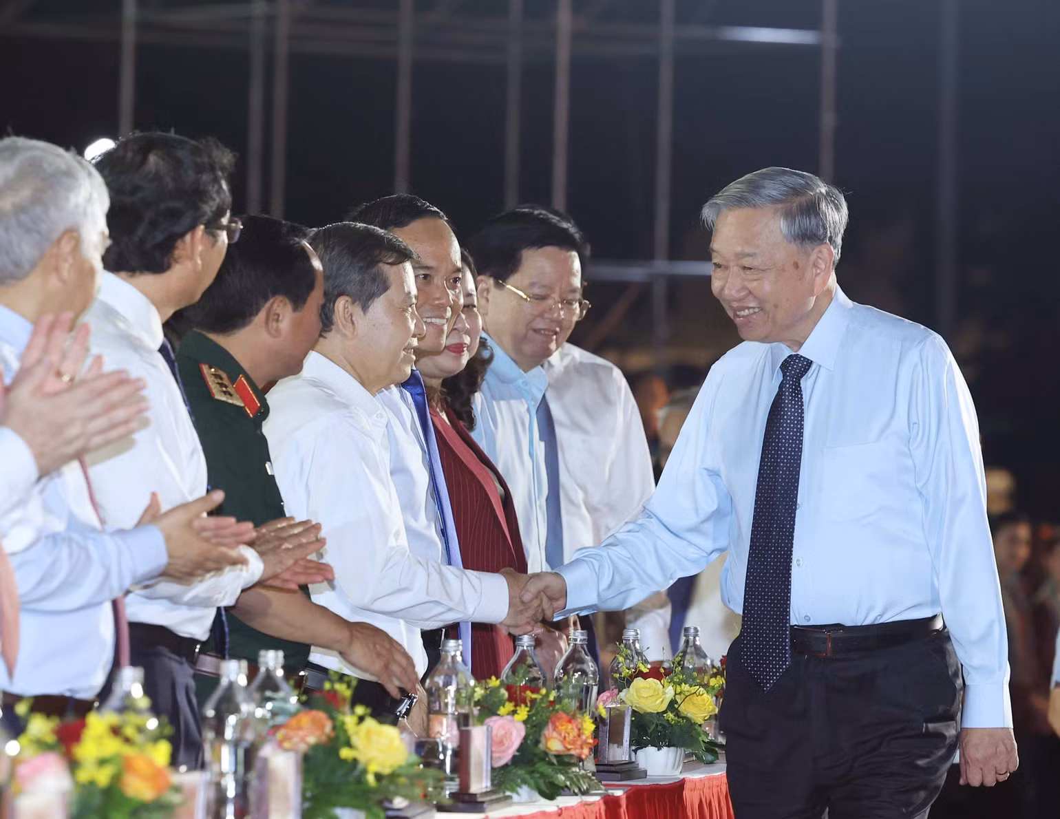 Tổng Bí thư Tô Lâm với các đại biểu. (Ảnh: THỐNG NHẤT/TTXVN)