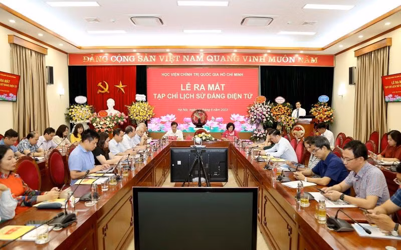 Toàn cảnh buổi Lễ ra mắt Tạp chí Lịch sử Đảng điện tử.