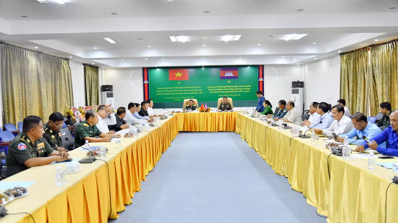 Quang cảnh Lễ ký biên bản bàn giao hài cốt liệt sĩ quân tình nguyện Việt Nam hy sinh trong các thời kỳ chiến tranh tại Campuchia giữa đại diện Ban Chuyên trách tỉnh Kiên Giang và Ban Chuyên trách tỉnh Kampot (Vương quốc Campuchia).