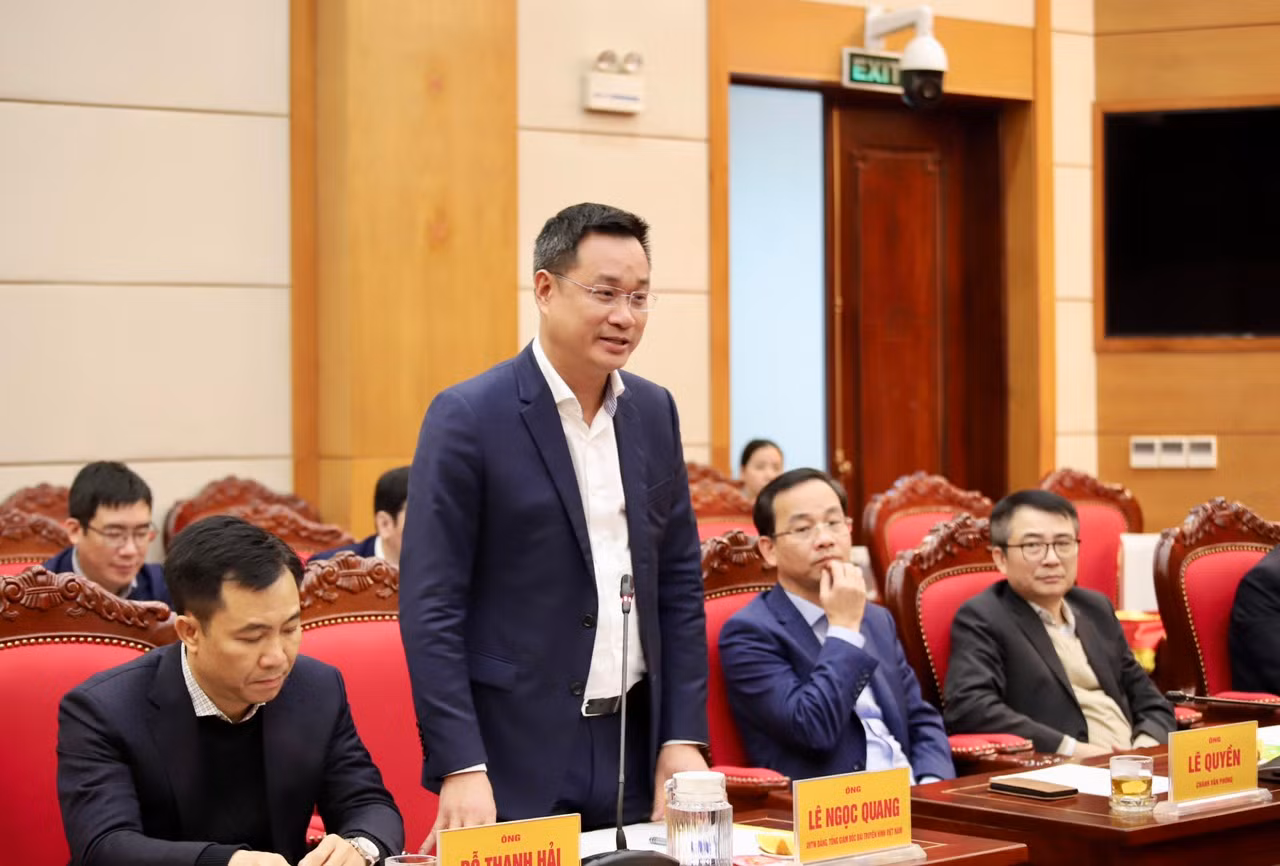 Đồng chí Lê Ngọc Quang, Ủy viên Trung ương Đảng, Tổng Giám đốc Đài Truyền hình Việt Nam phát biểu tại buổi làm việc.