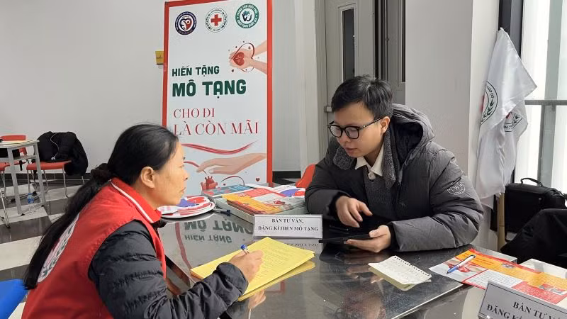 Người dân đăng ký tham gia hiến tặng mô tạng trong khuôn khổ chương trình. Người dân đăng ký tham gia hiến tặng mô tạng trong khuôn khổ chương trình.