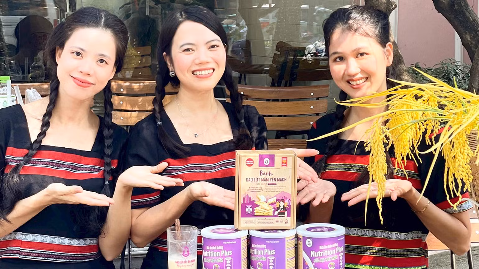 Sản phẩm "Cô gái Bh'nong" có bao bì đẹp, quảng bá bài bản trên mạng xã hội.