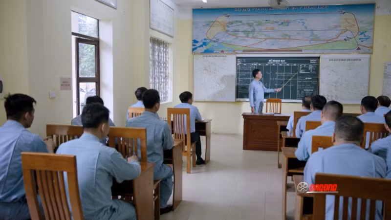 Phim tôn vinh hình ảnh những người lính thời bình. Phim tôn vinh hình ảnh những người lính thời bình.
