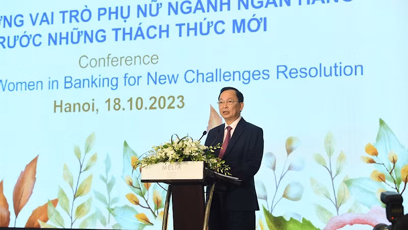 Phó Thống đốc Thường trực Ngân hàng Nhà nước Đào Minh Tú phát biểu khai mạc hội thảo.